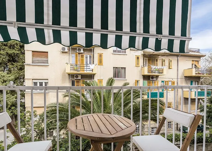 Klarina Apartments