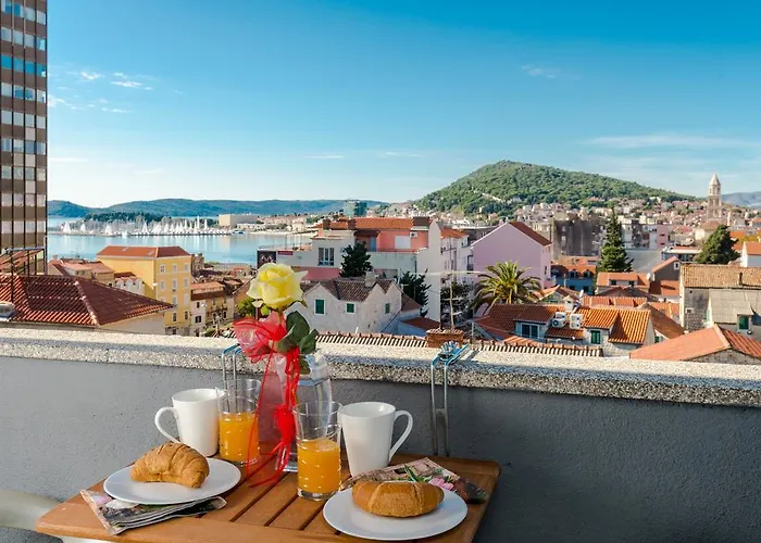 Apartment Kokolo With Sea View