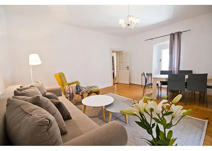 Peristil Loft