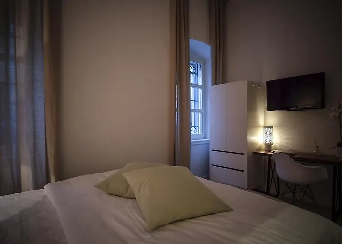 Gardin Split Apartment And Suite