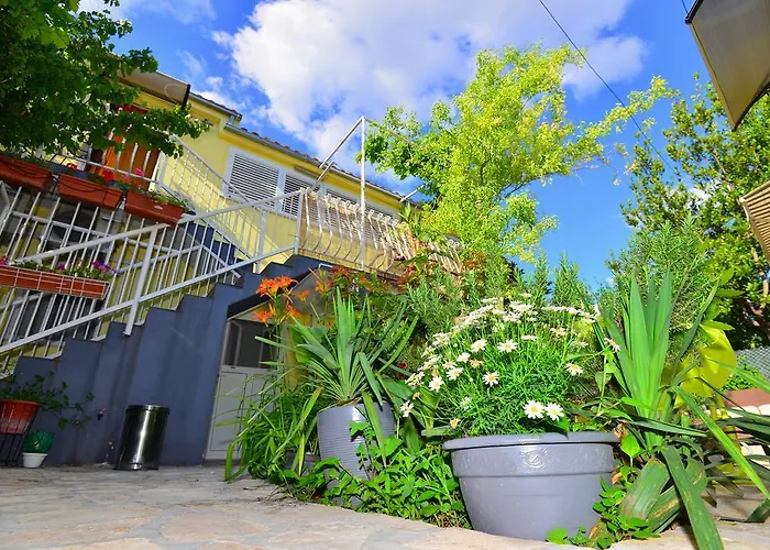 Apartments Veky 3