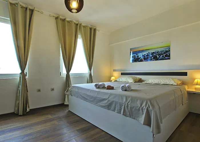 Urban Duo Residence