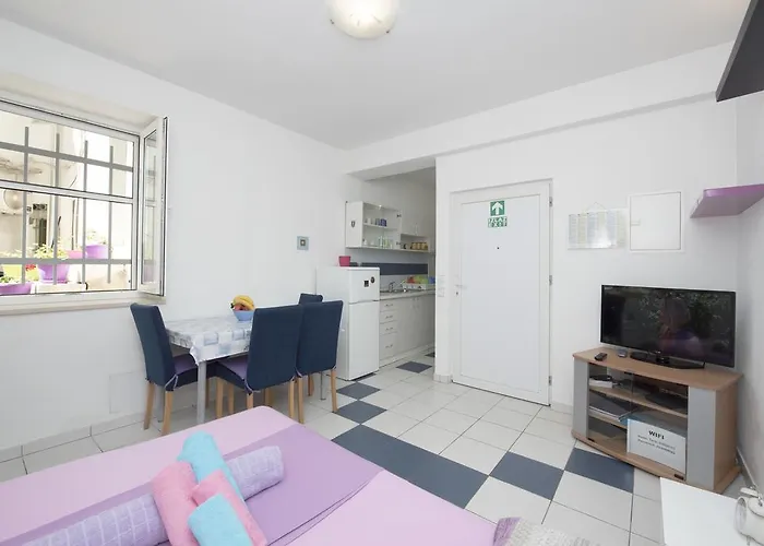 Apartment Dragica
