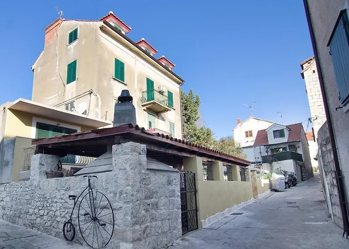 Apartments Sanda