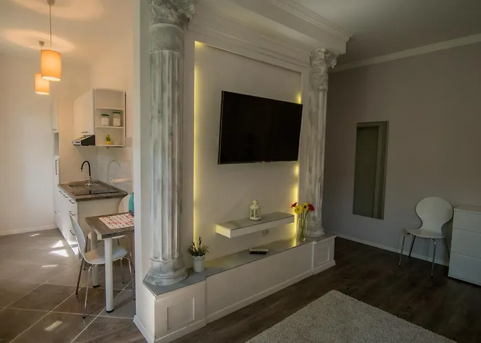 Jr Luxury Guesthouse