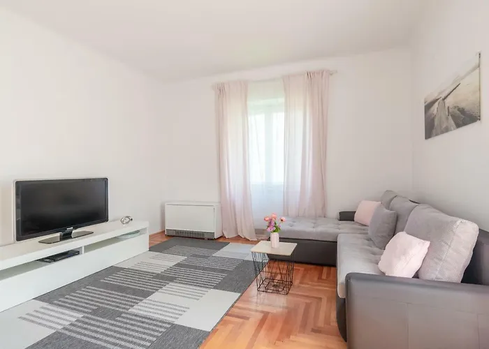 Apartman Rhapsody