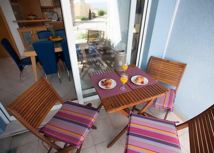 Exclusive Sea View Apartment
