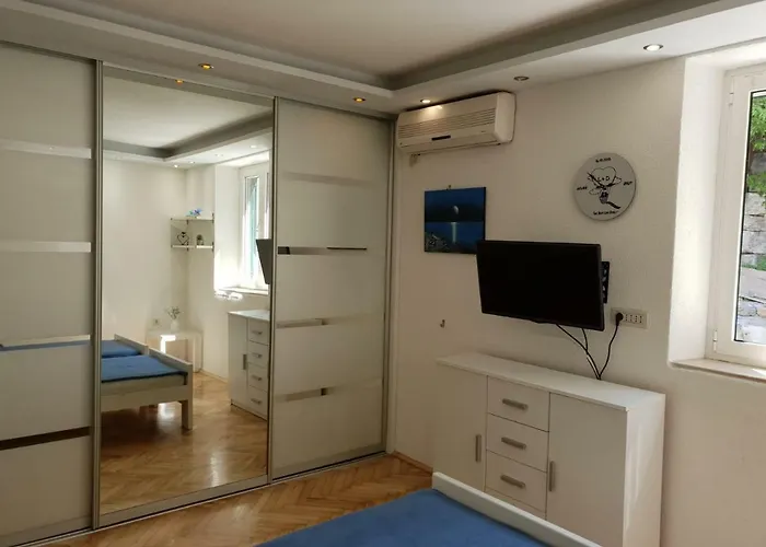 Apartment Split