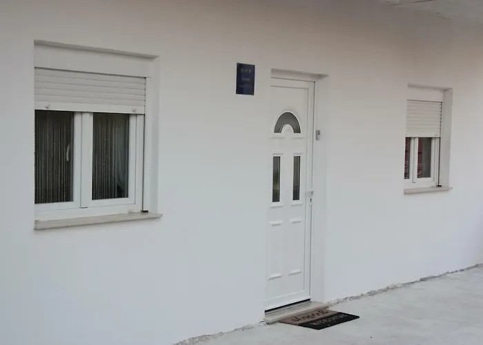 Apartment Nina