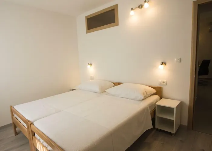 Apartments Lovor