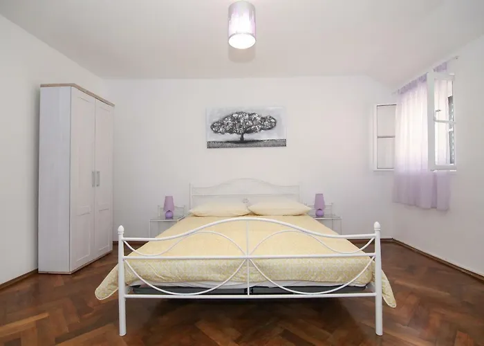 Apartment Mango