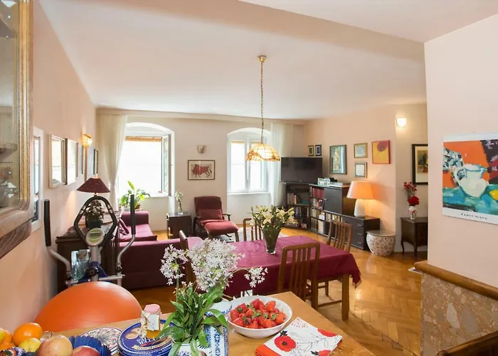 King Tom Street Apartment