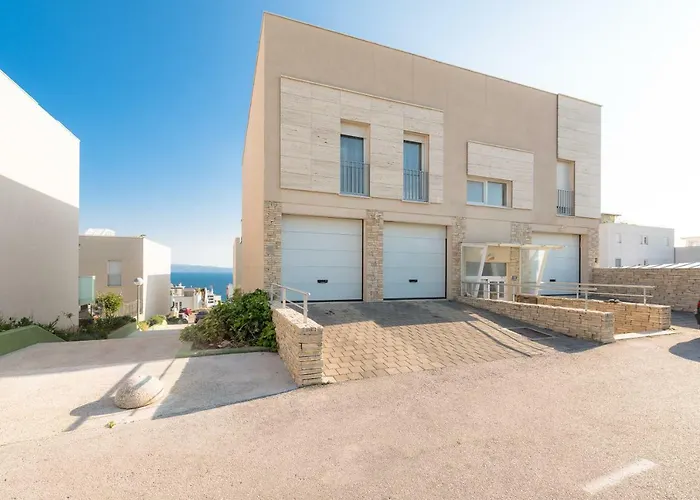 Comfort Luxe Adriatic View & Jacuzzi Znjan Beach