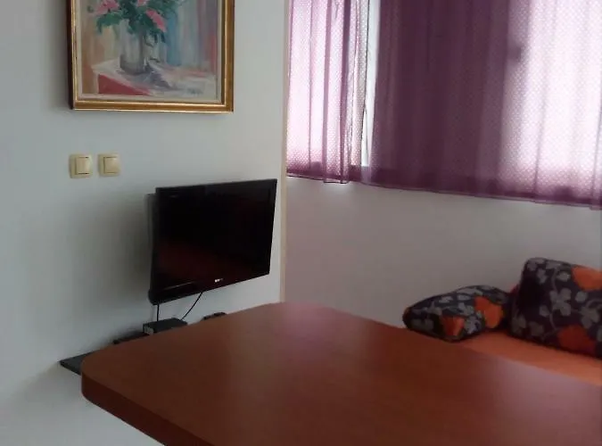 Apartment M
