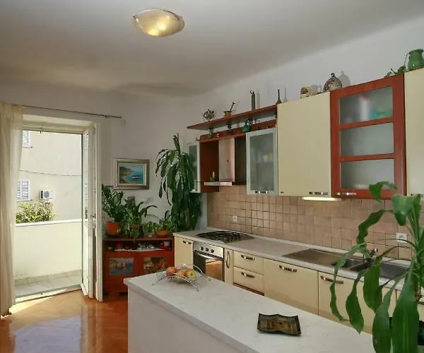 Spacious Apartment In The Center