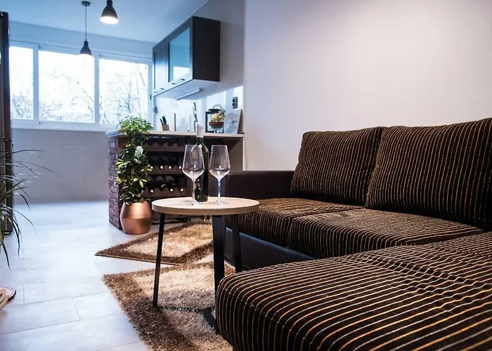 Deni Luxury Apartment