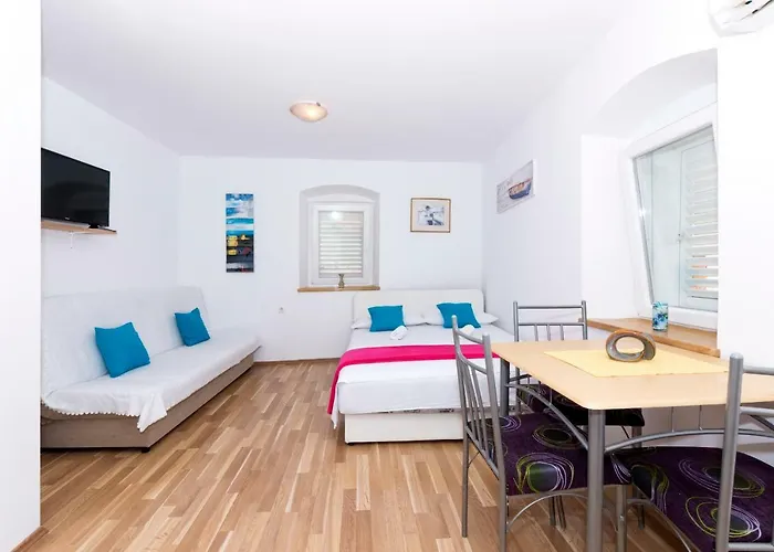 Aida Apartments Downtown
