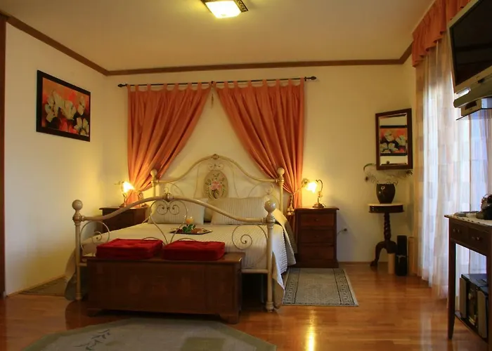Apartments Znjan