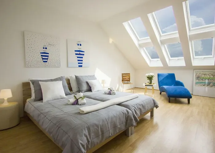 West Coast Luxury Apartment