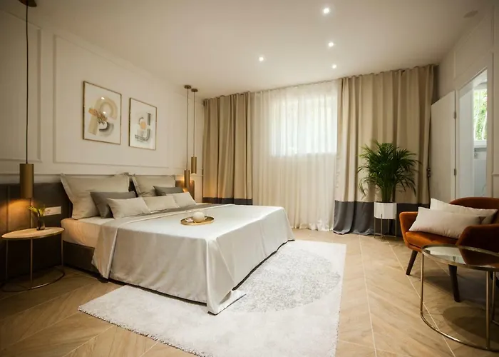 Club Boutique Rooms