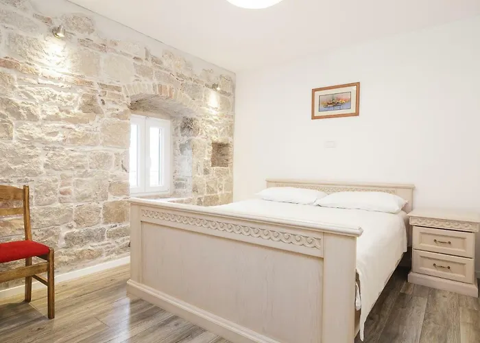 Stone Apartman Varos