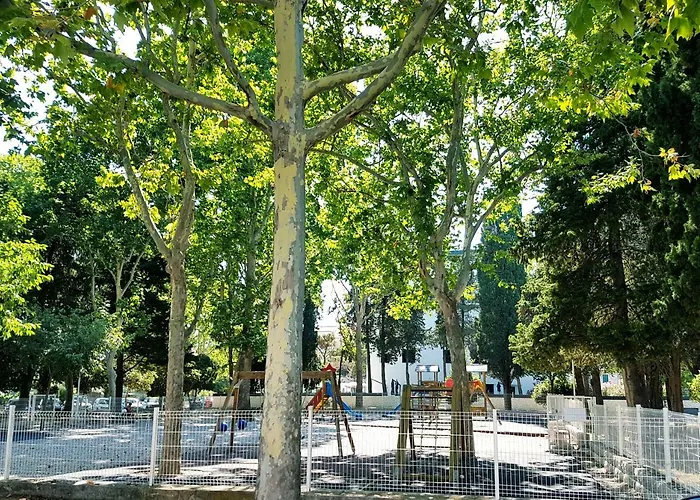 Le Soleil Rooms Split