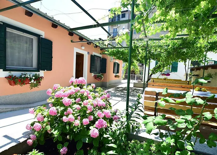 Apartments Odrina