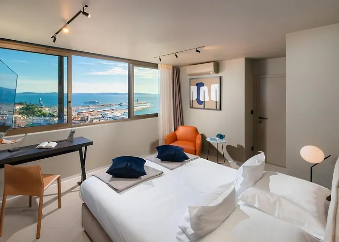 Royal Suites-Sky