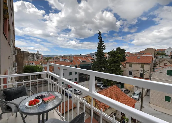 Via Porto Rooms