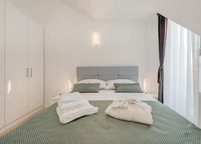 Spacious Family Apartment Mm