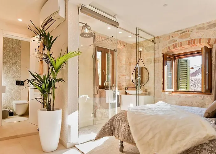 Luxury Studio Apartment Eminence Split In The Old Center Of Split On Pjaca Square