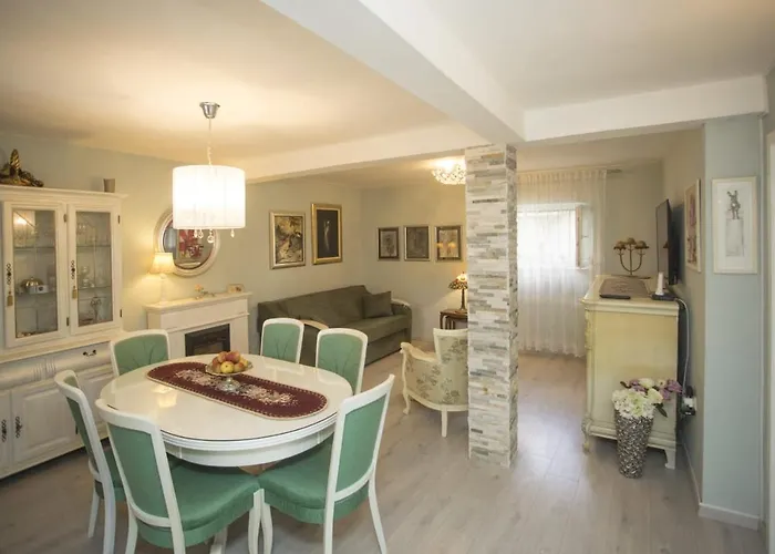 Apartment Antica With Yard & Bbq