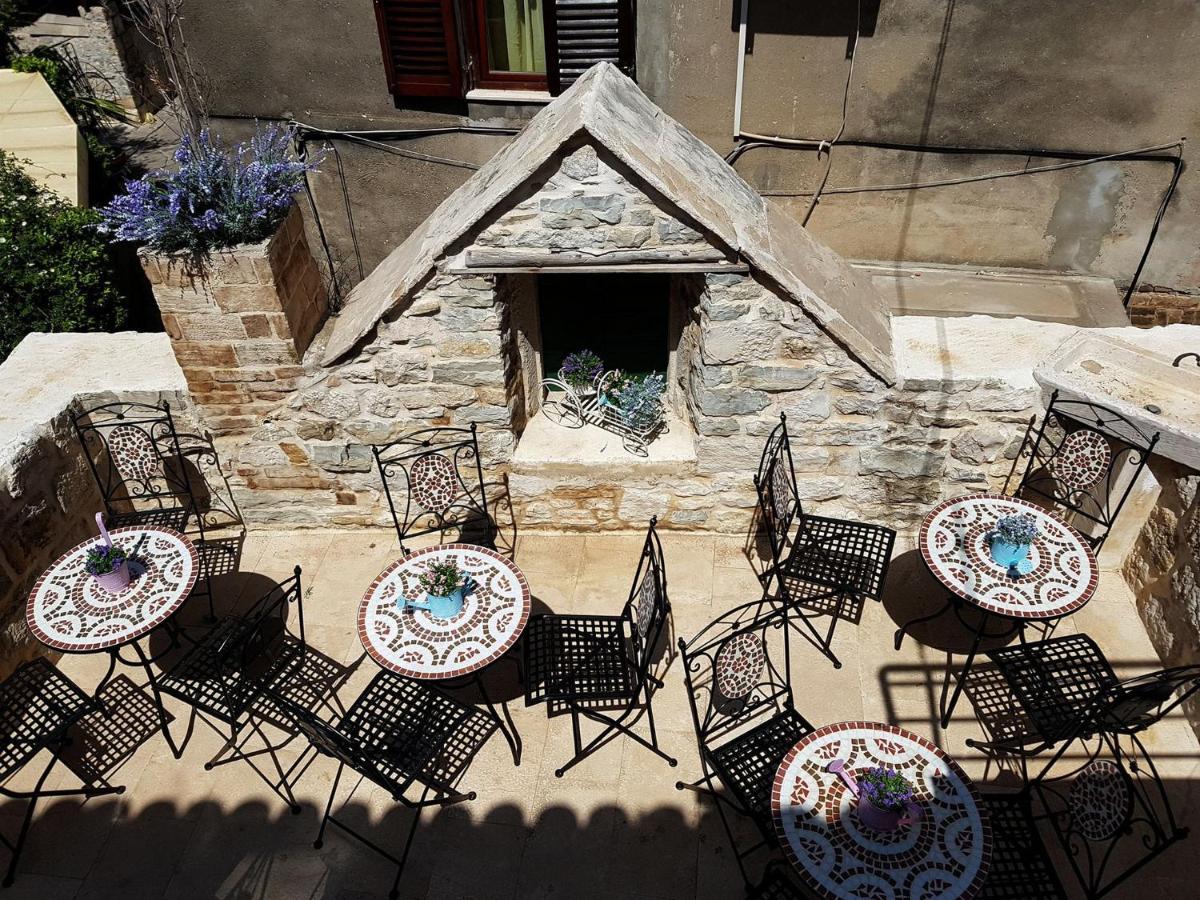 Apartment Villa Nautica Stone House Split