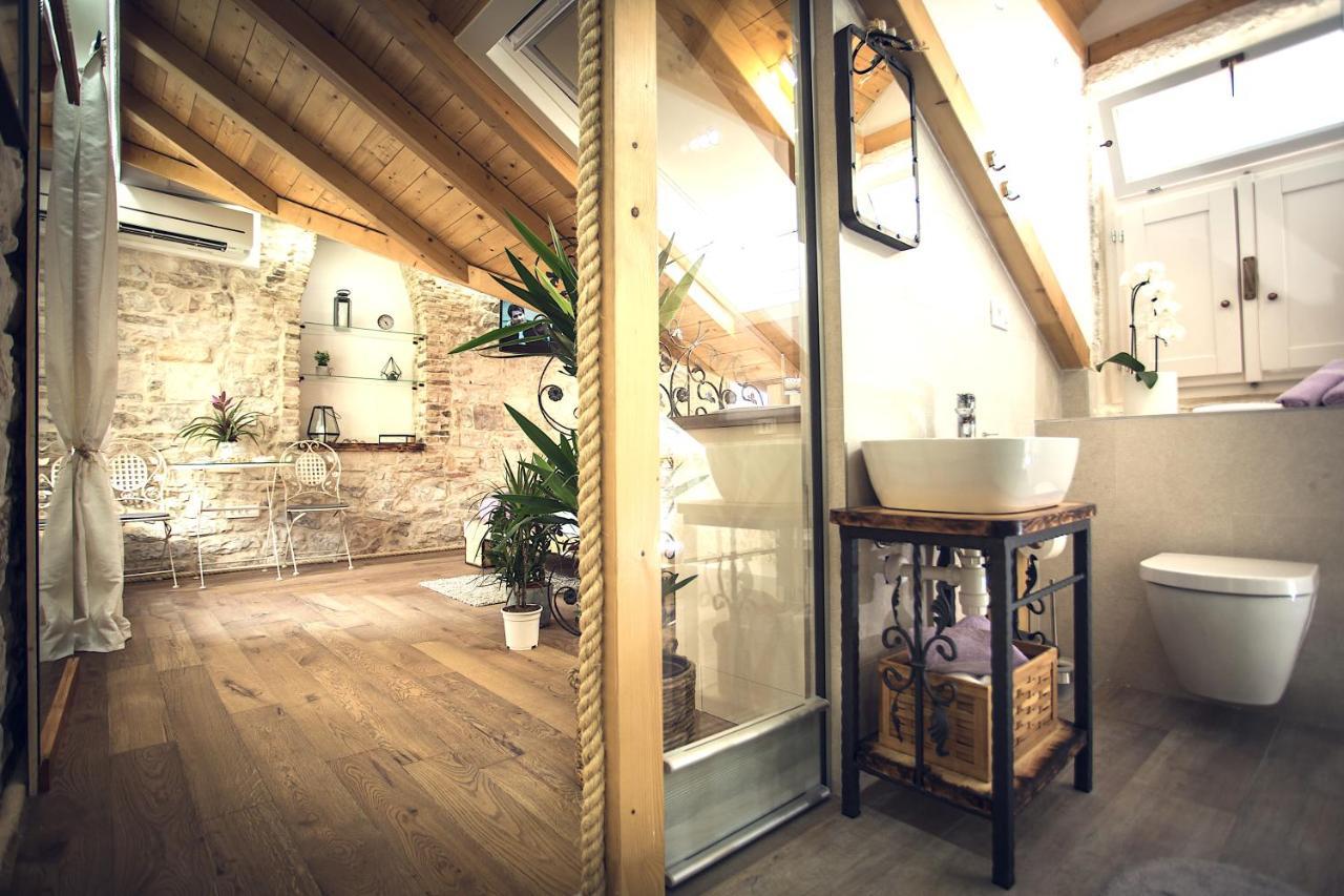 Luxury Serviced In Centre *