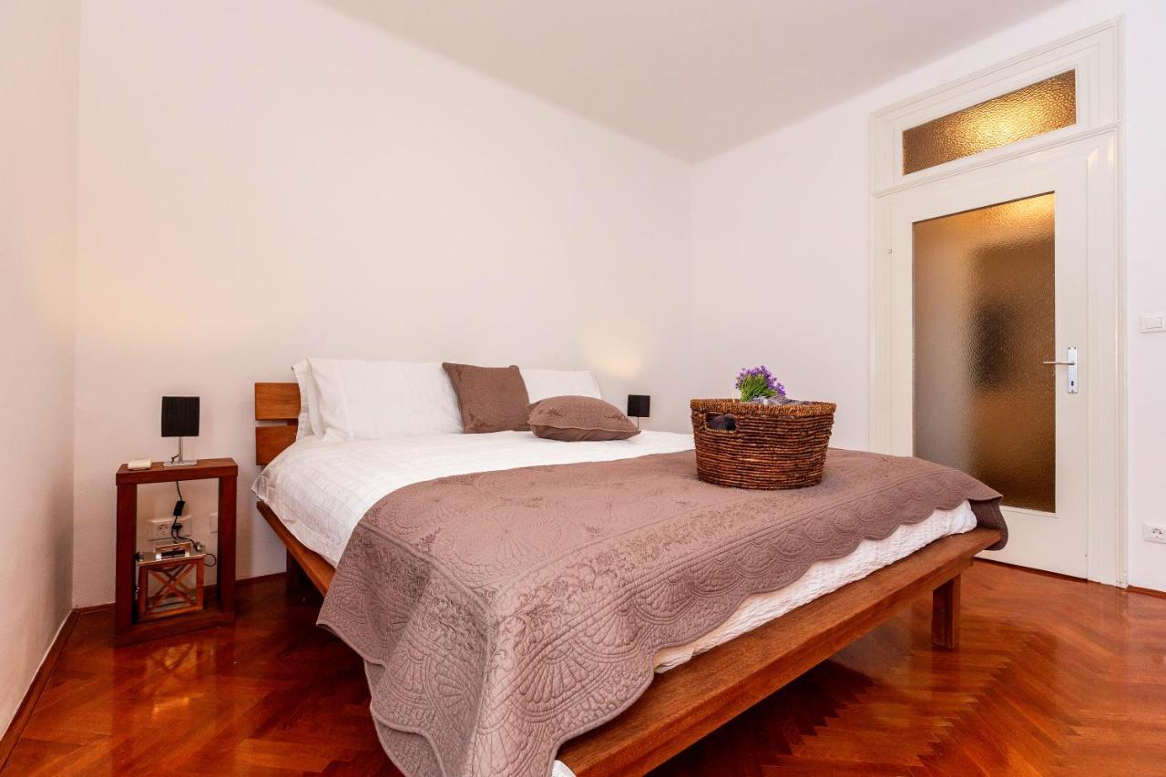 Apartamento Luxury Serviced In Centre Split