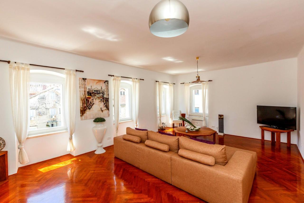 Luxury Serviced In Centre Apartamento