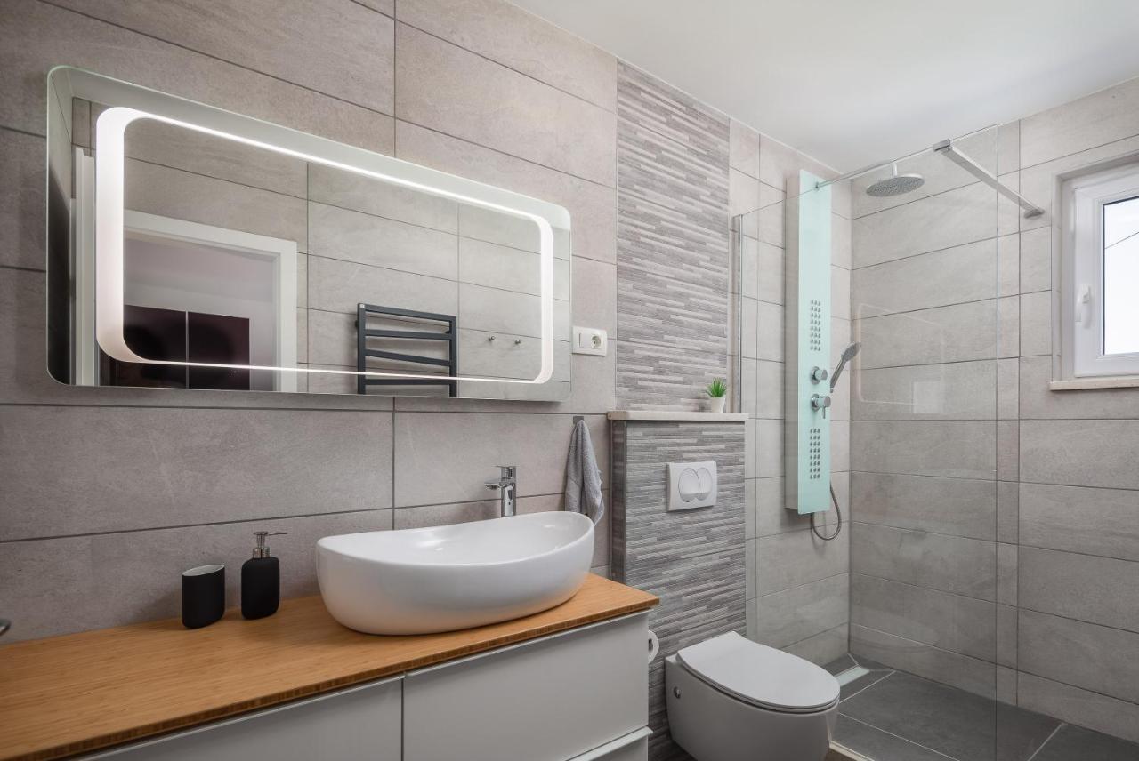 Apartment Metily
