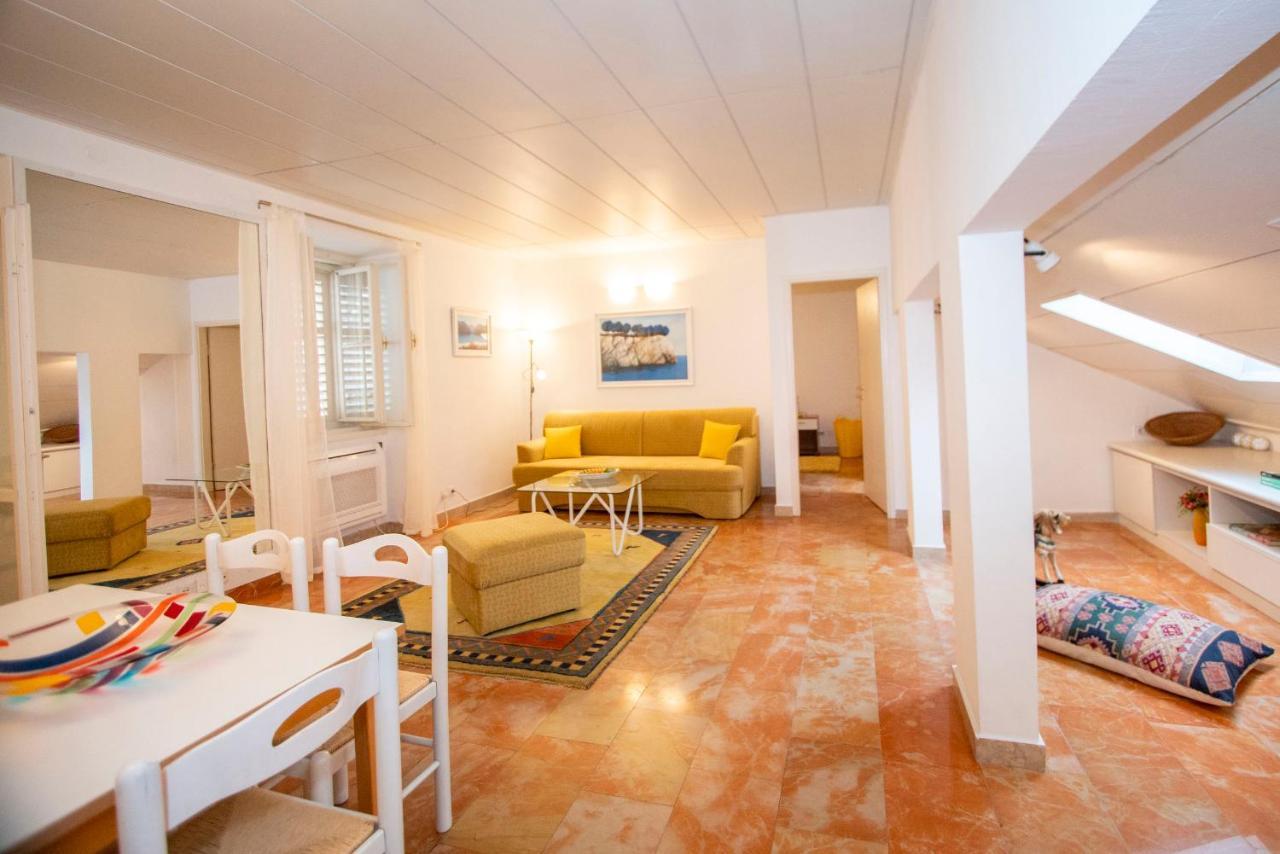 Apartment Aria Split