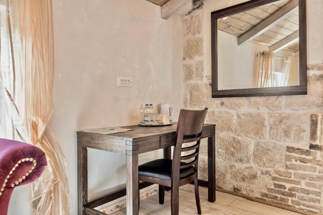 Hotel Historic Plaza Varos (adults Only) 4*