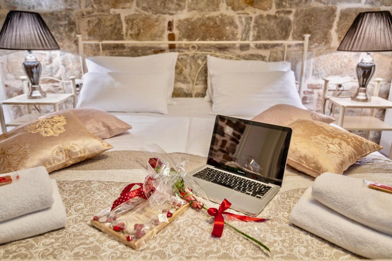 Historic Plaza Varos (adults Only) 4*