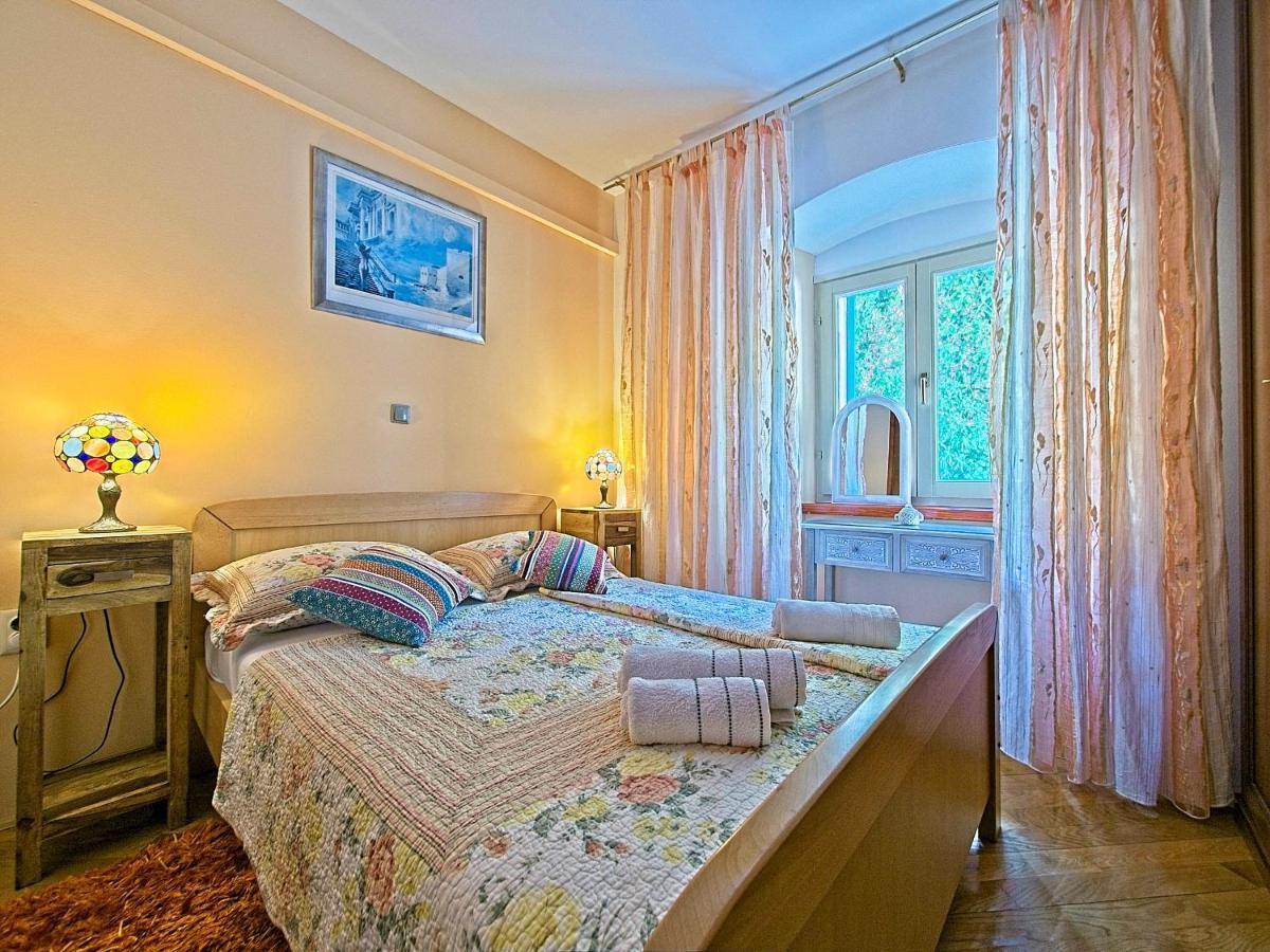 Nina Apartman