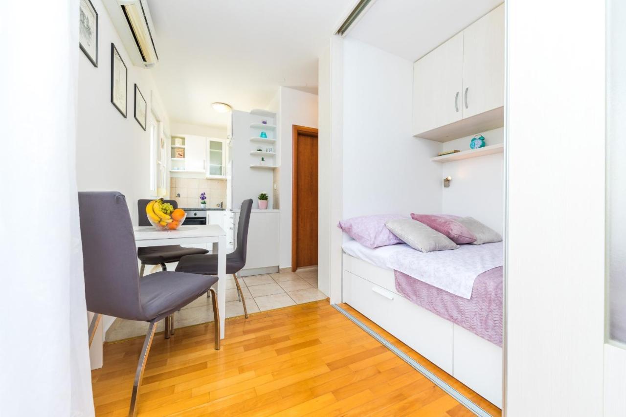 Studio Znjan With Balcony Apartman Split