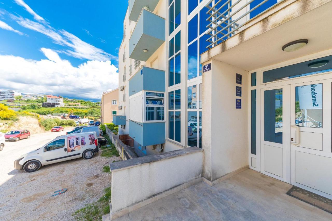 Apartman Studio Znjan With Balcony *