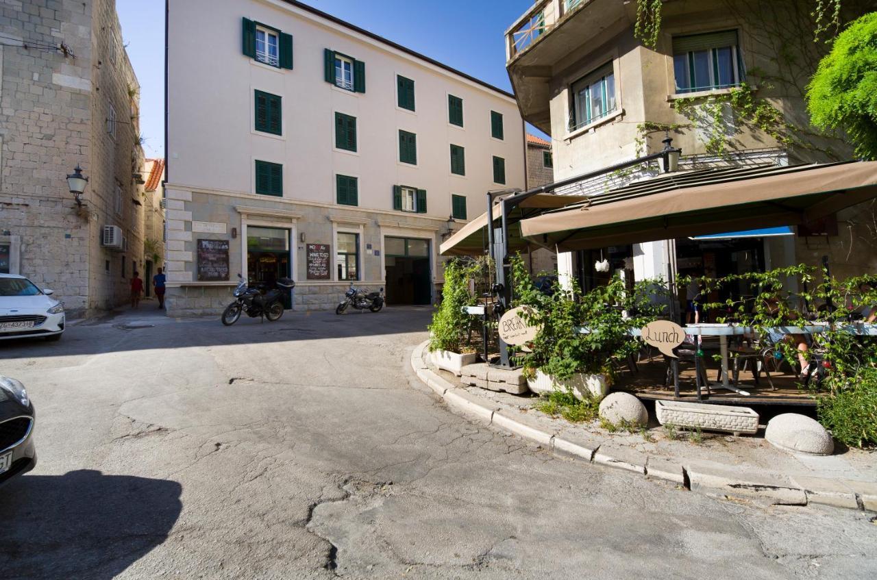Lamenta 3* Split