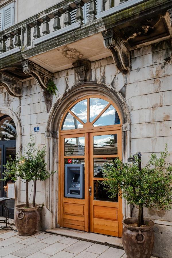 Luxury Mareta Acomodação com café da manhã  4*