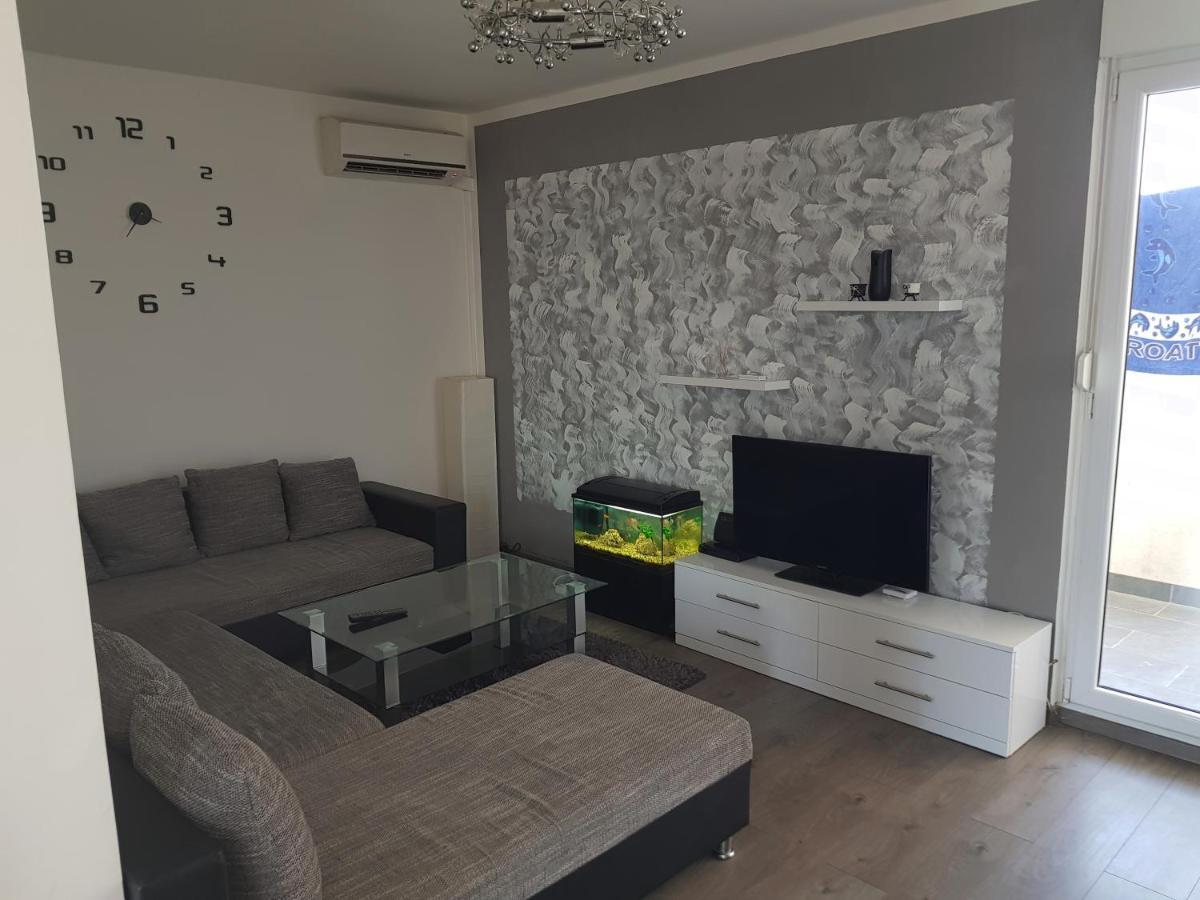 Apartment Apartman Duzel Split