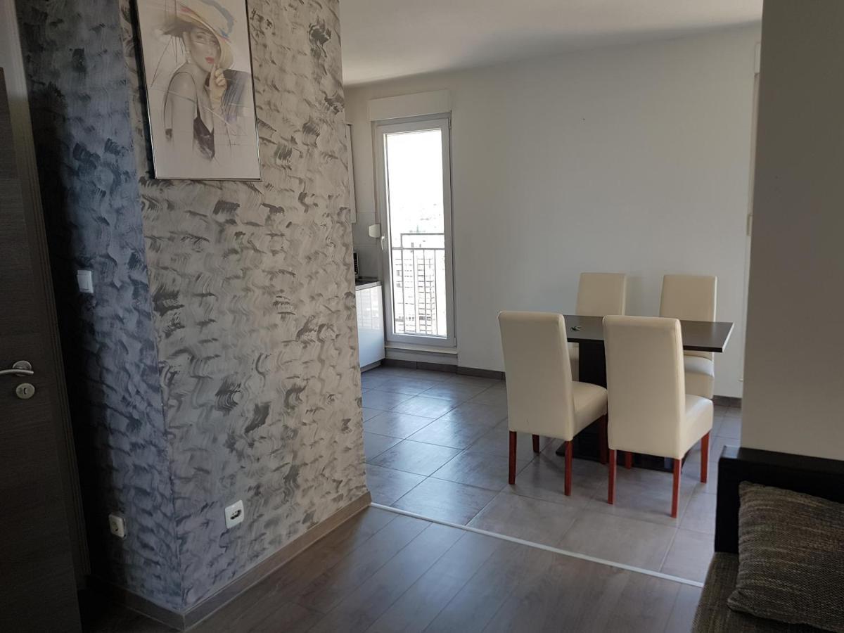 Apartment Apartman Duzel Split