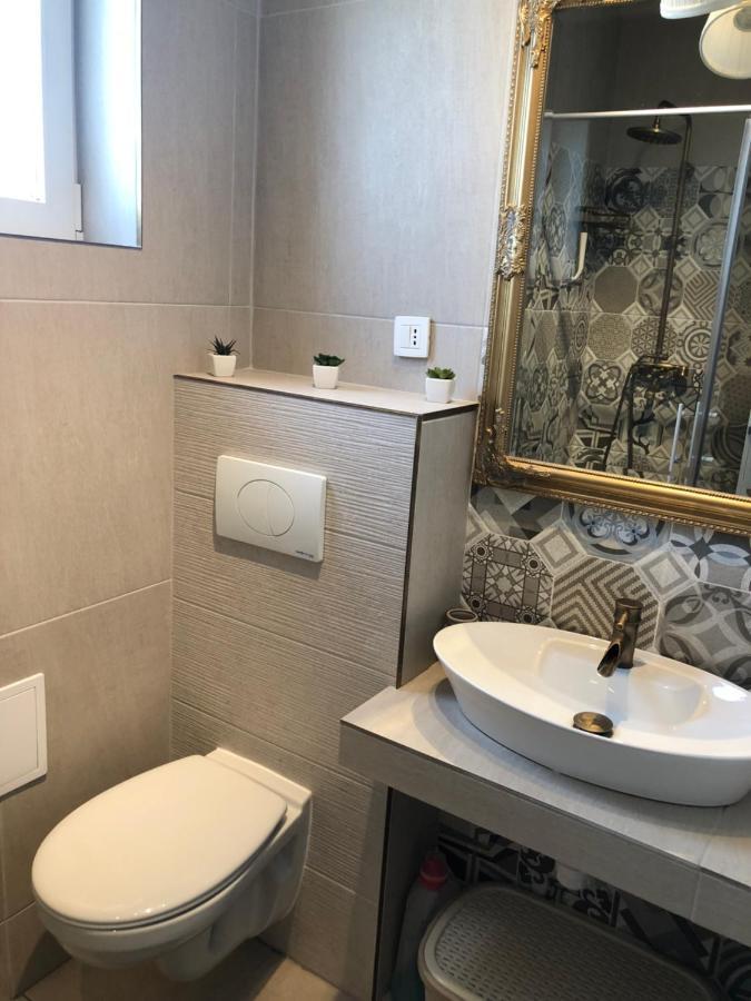 Ria Apartment *