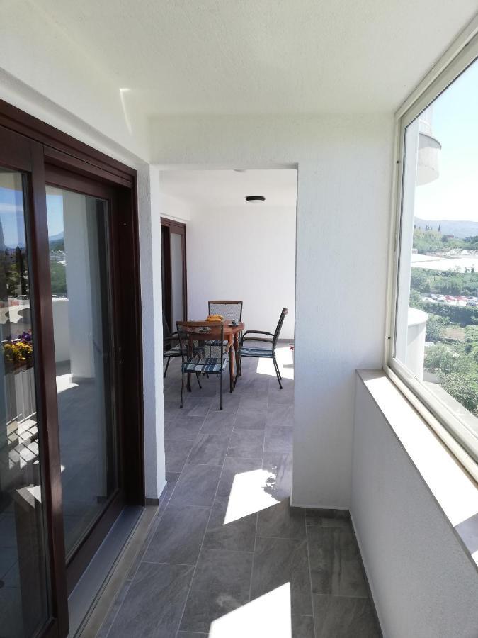 Apartment Sea View Reno W/garage Split