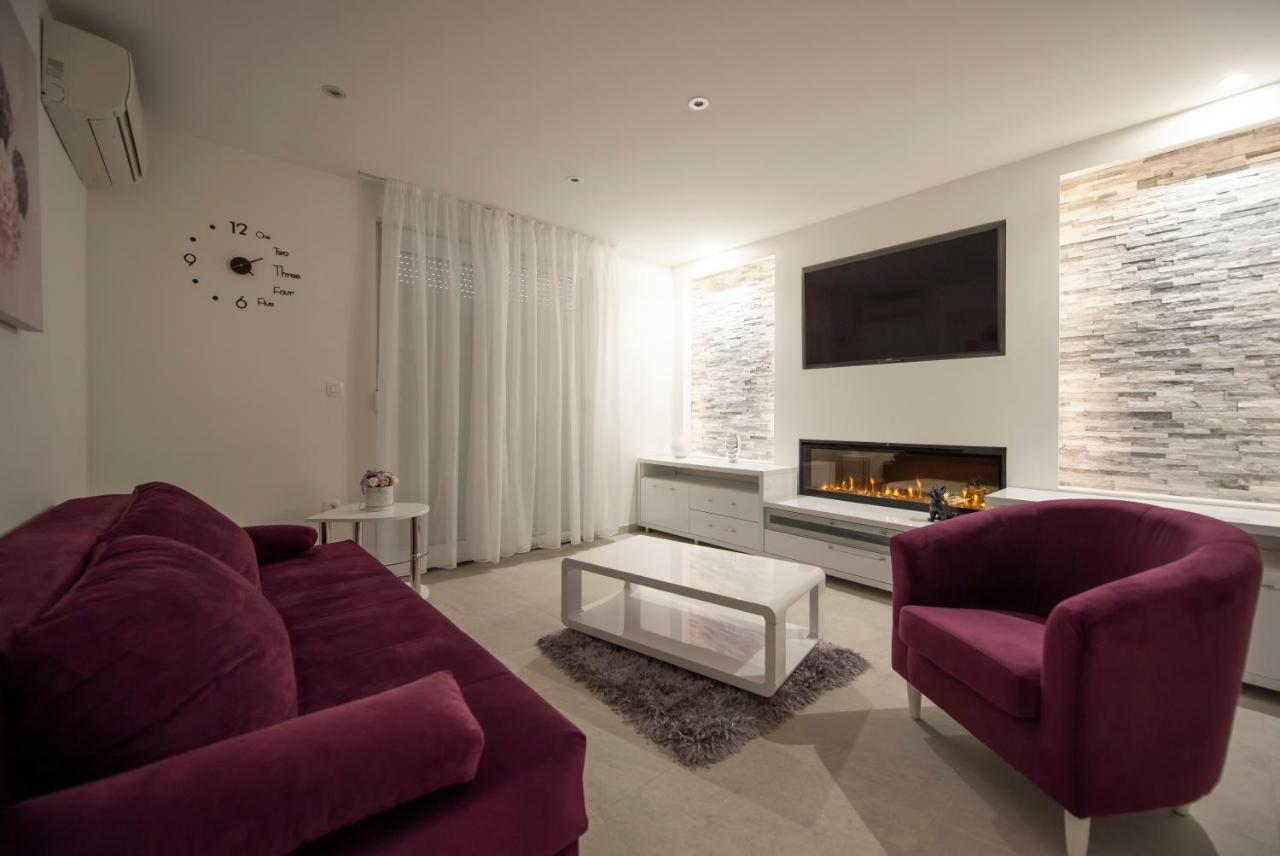 Lions Apartment *